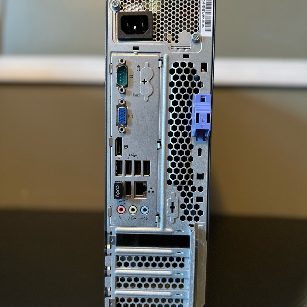 Desktop Computer - Picture 3 of 5